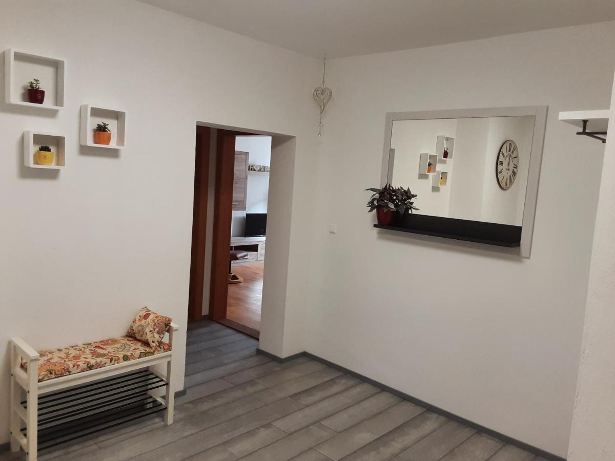 Apartment - Ferienwohnung 1 Treffen Am Ossiachersee Екстер'єр фото