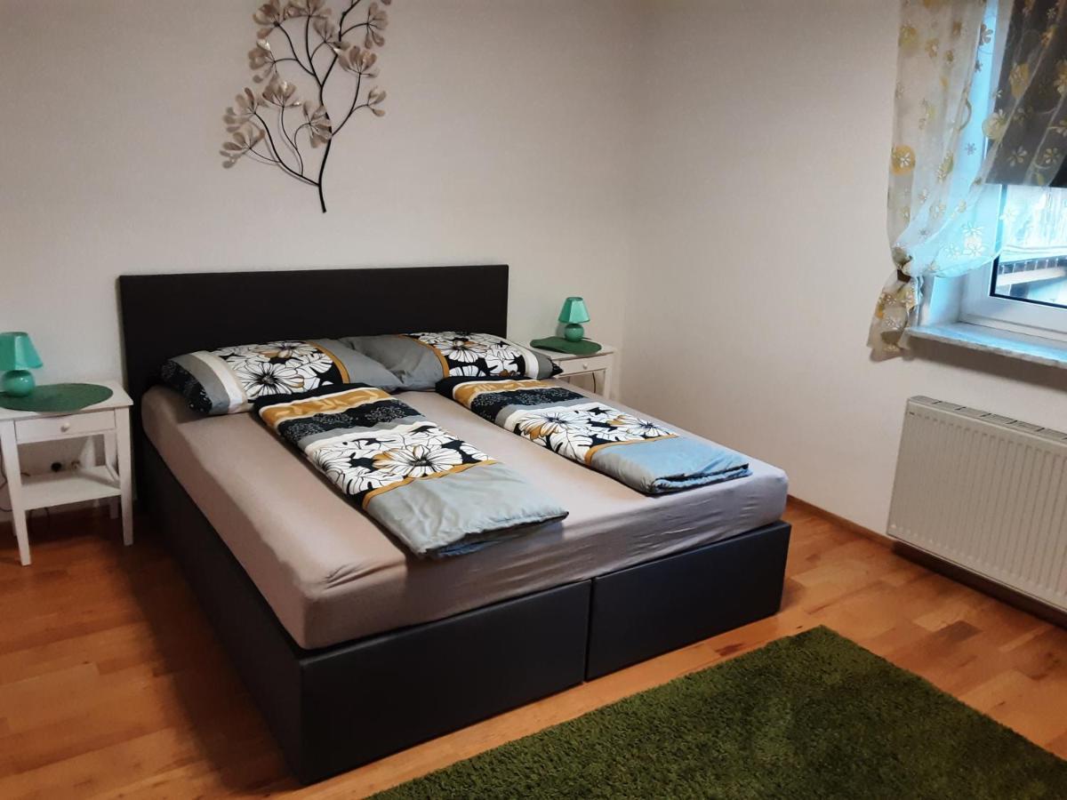 Apartment - Ferienwohnung 1 Treffen Am Ossiachersee Екстер'єр фото